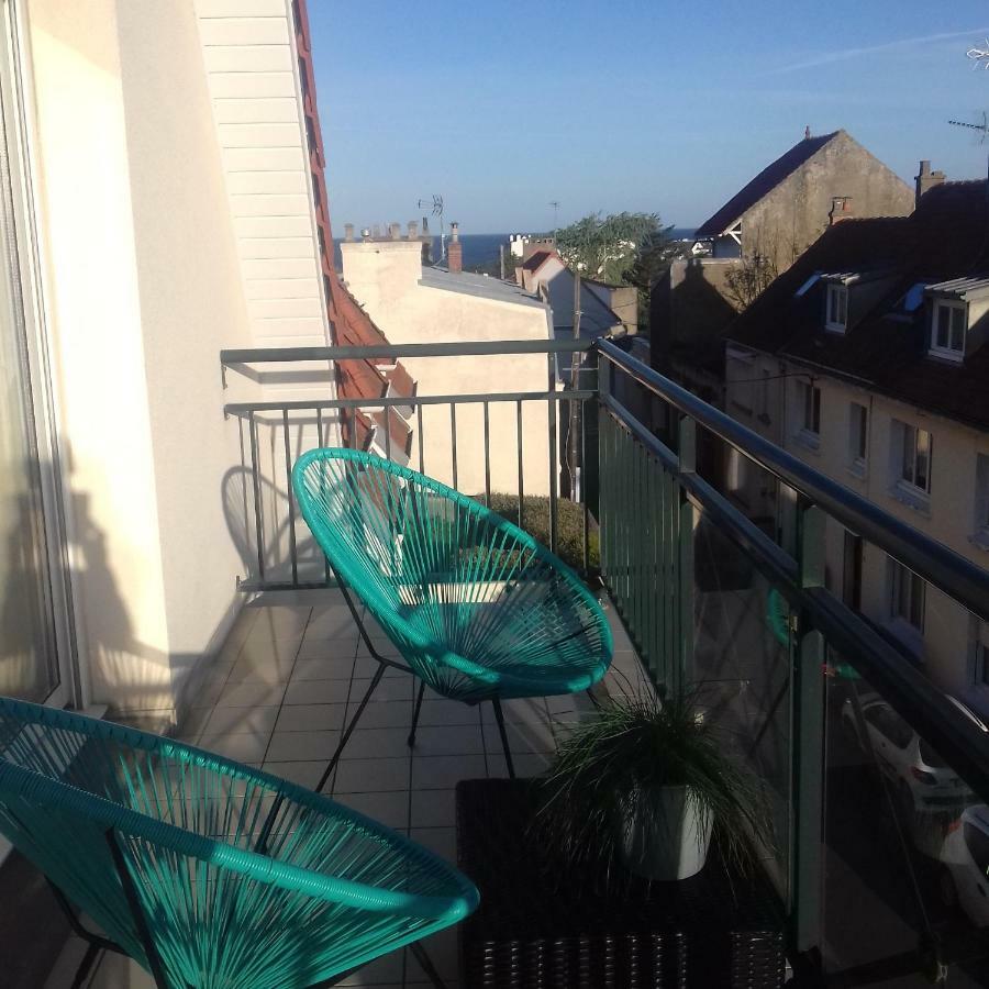 Balcon Avec Vue Panoramique De La Mer, Le Village Et La Campagne - Parking Prive Wimereux Exterior photo